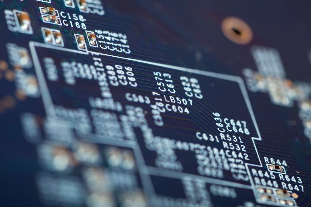 Електронна плата сервера з конфігурацією iptables nftables для захисту