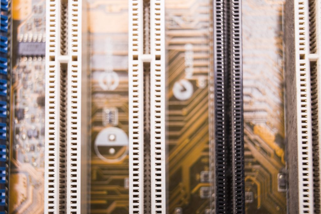 Технологічний фон серверної інфраструктури для smtp хостинг налаштування